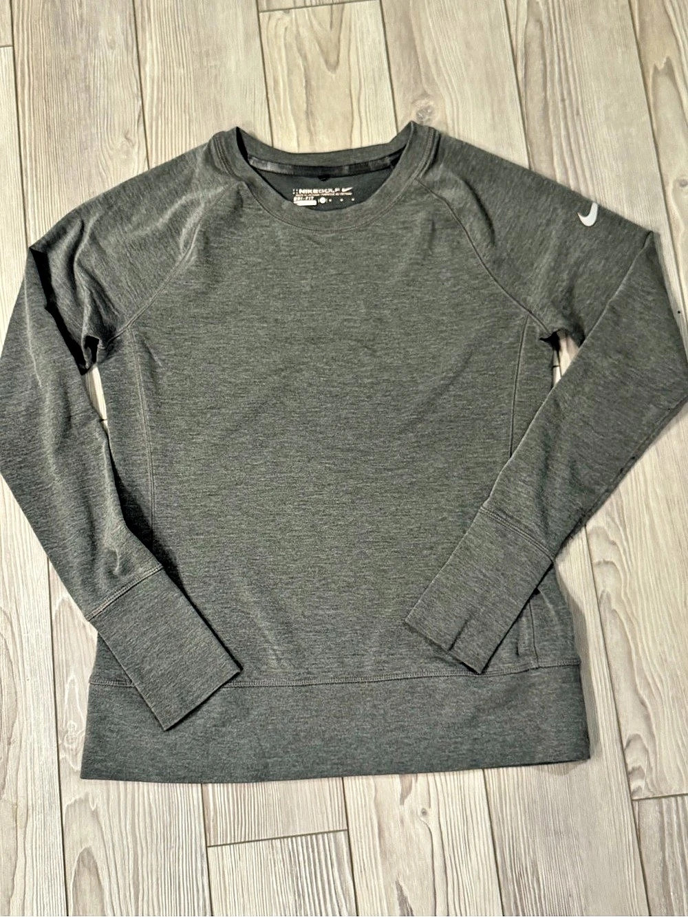 Nike Dri-FIT long sleeve shirt Long Sleeve Athletic Shirt Gray Size Medium Like